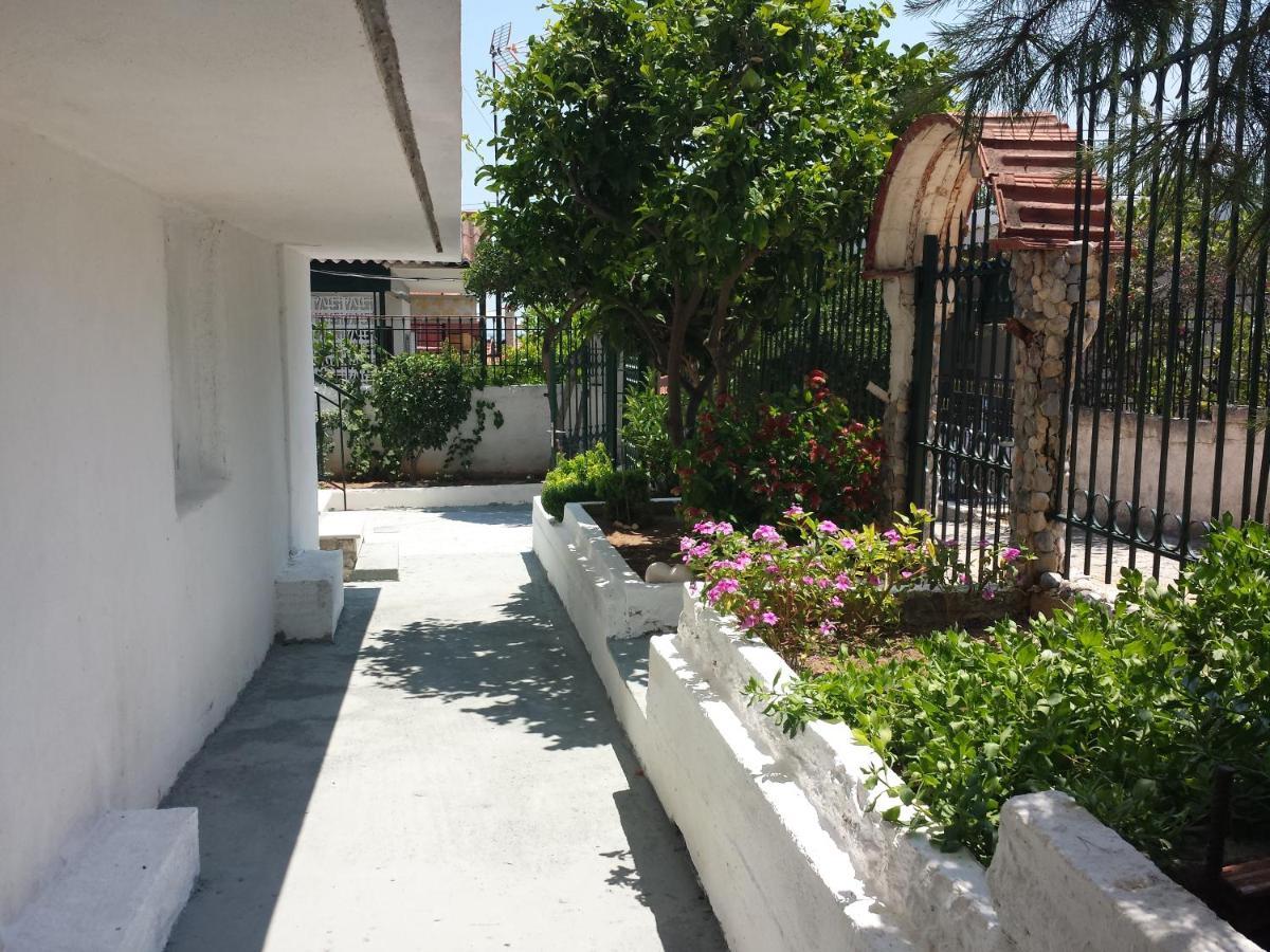 הוילה ארטמידה Smile House Near Athens Airport 300M From The Sea מראה חיצוני תמונה