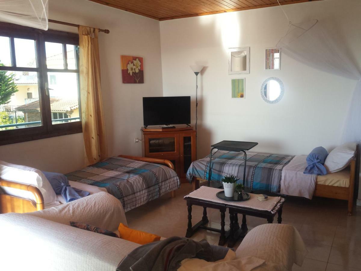 הוילה ארטמידה Smile House Near Athens Airport 300M From The Sea מראה חיצוני תמונה